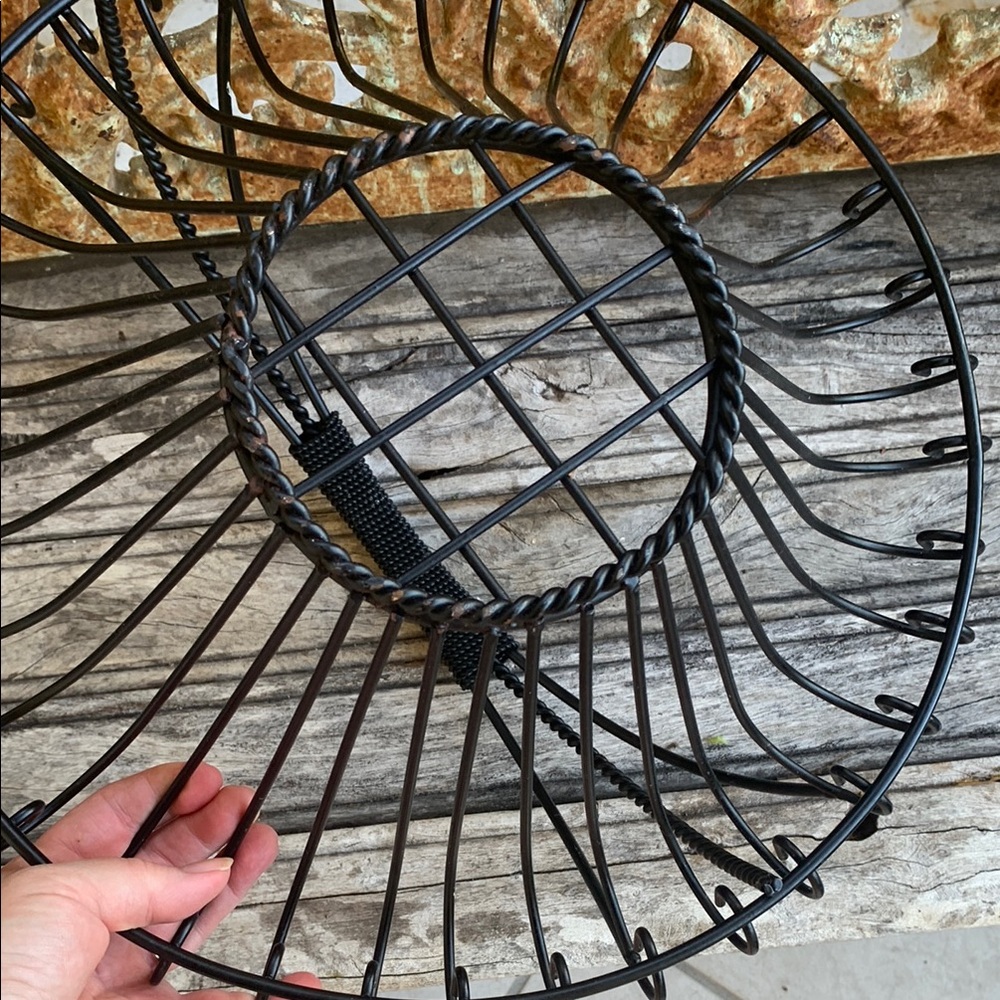 Vintage Elegant Black Wrought Iron Basket - Picture 10 of 11